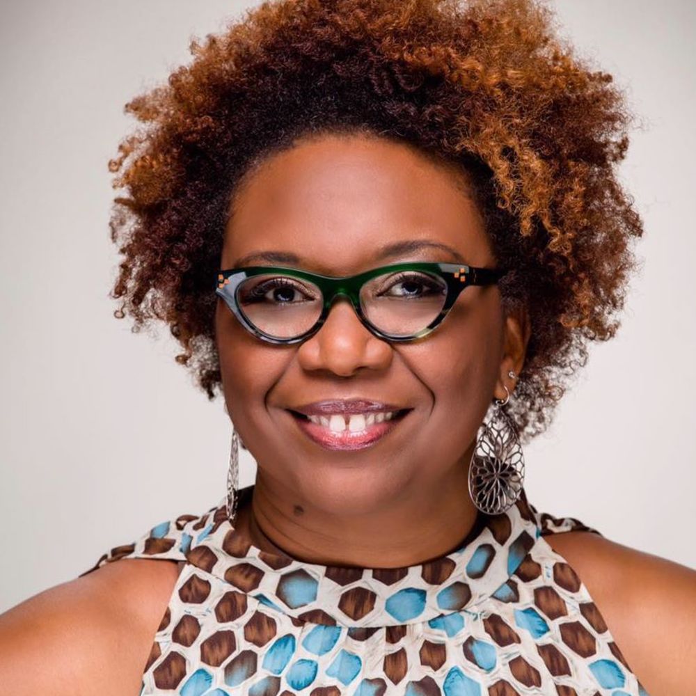 Meet your Posher, Regina